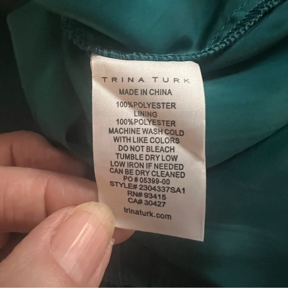 Trina Turk Amuse Satin Green Sleeveless Sheath Cocktail Party SZ Small new - Picture 8 of 8